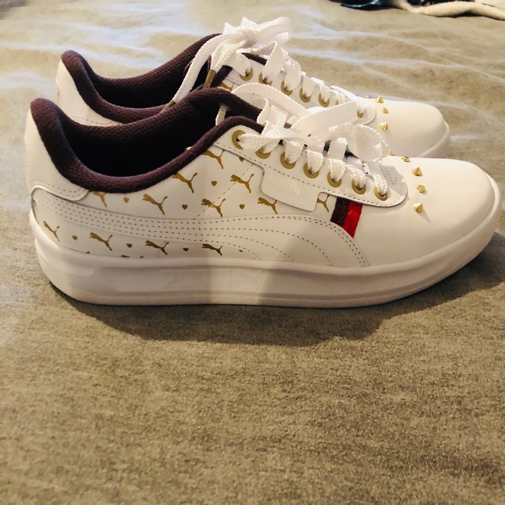Puma sneakers